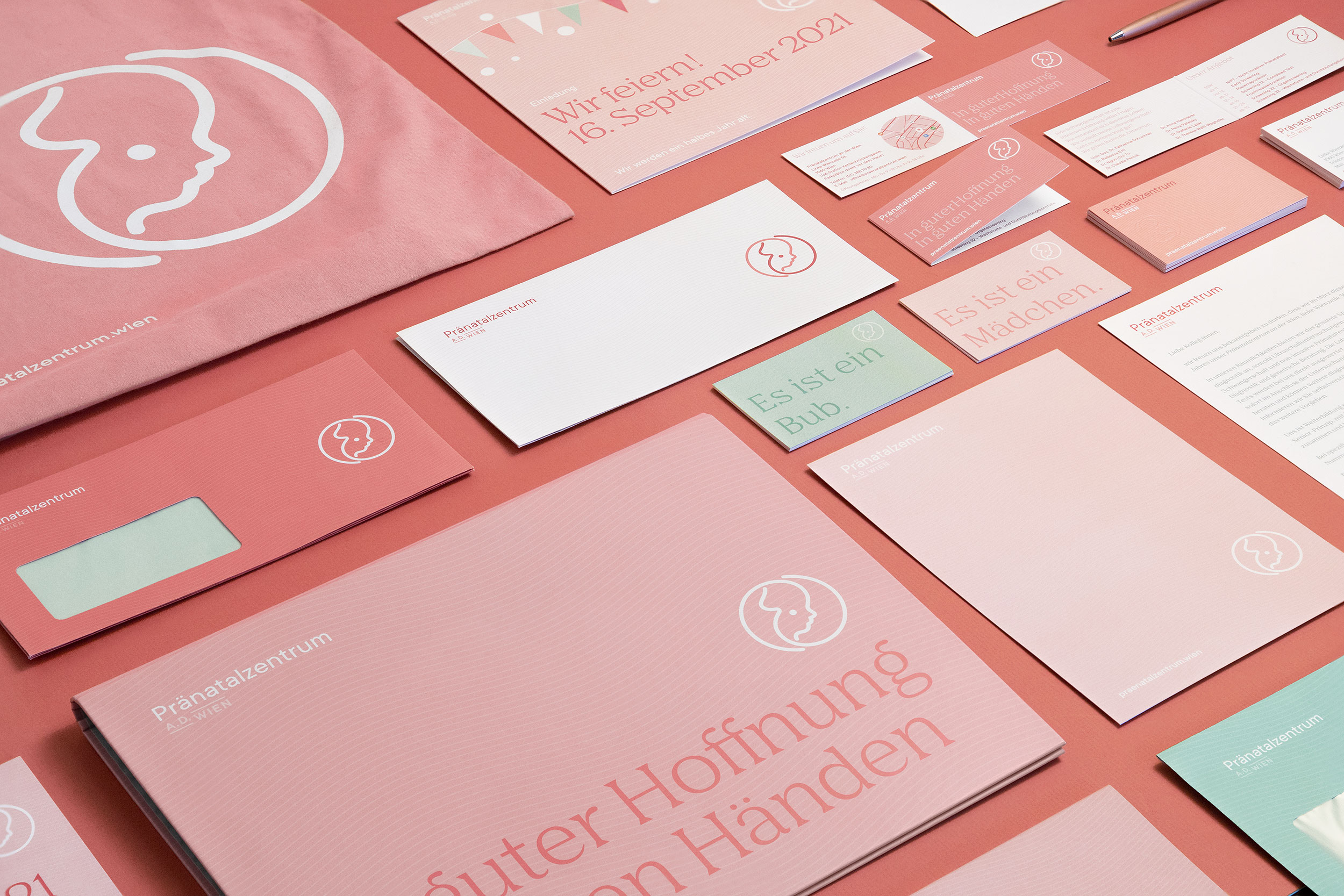 Print Design Pränatalzentrum Wien · Branding Agentur Wien
